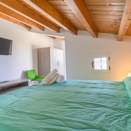 Archimede, Appartamento Con Vista In Centro A Marina Di Ragusa Eksteriør billede