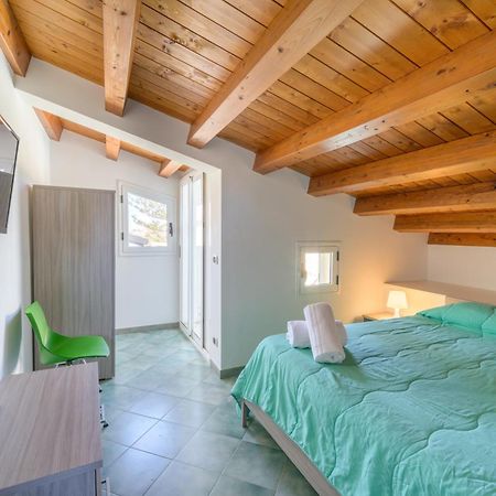 Archimede, Appartamento Con Vista In Centro A Marina Di Ragusa Eksteriør billede