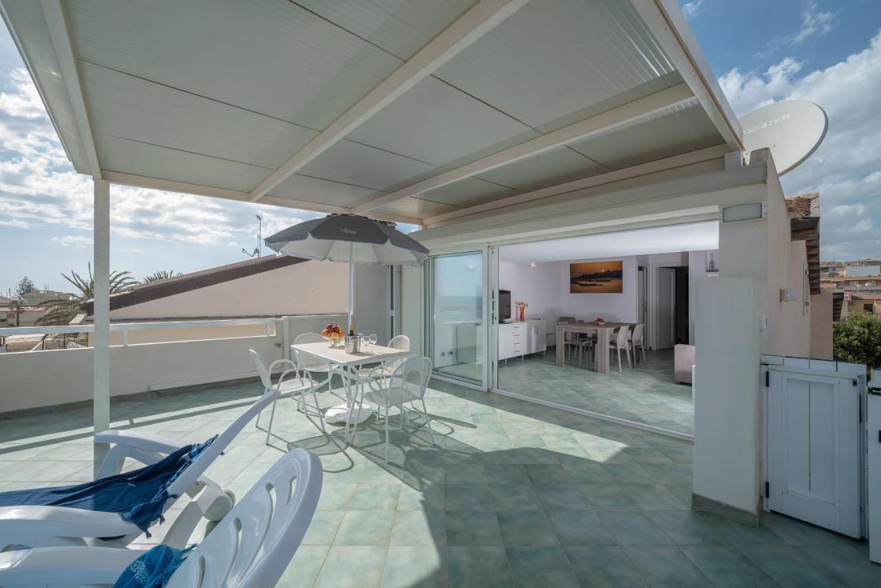 Archimede, Appartamento Con Vista In Centro A Marina Di Ragusa Eksteriør billede