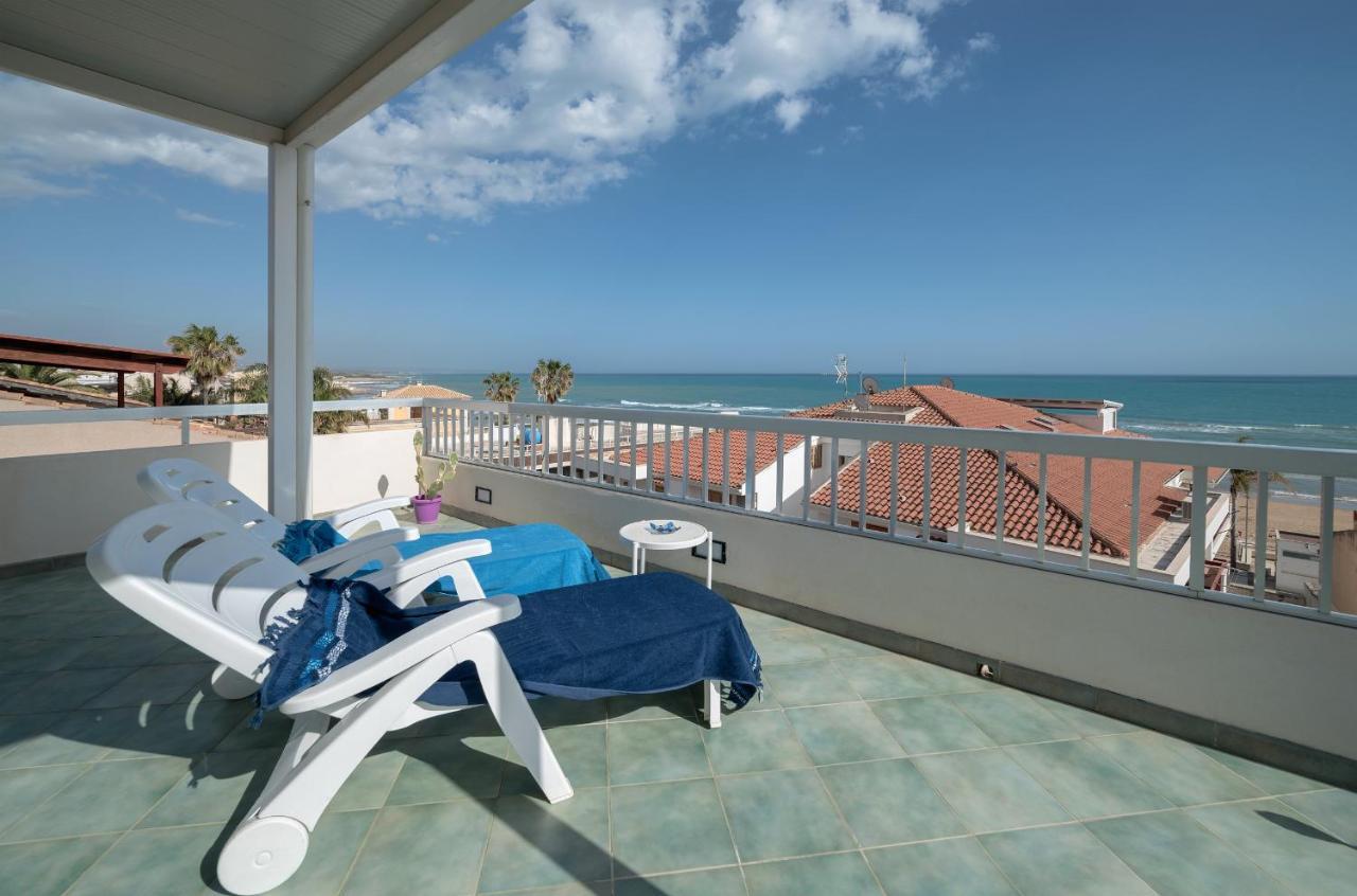Archimede, Appartamento Con Vista In Centro A Marina Di Ragusa Eksteriør billede