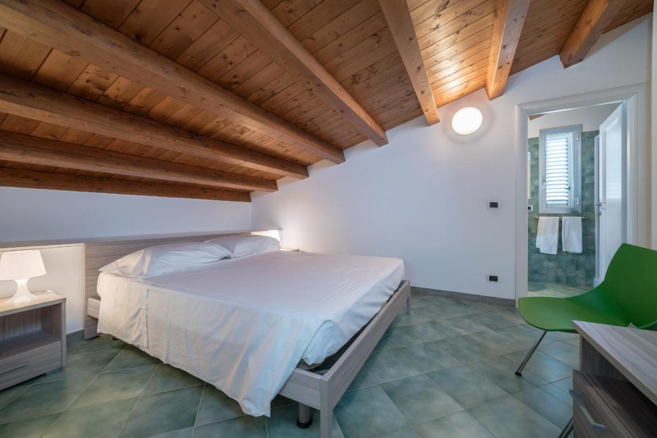 Archimede, Appartamento Con Vista In Centro A Marina Di Ragusa Eksteriør billede
