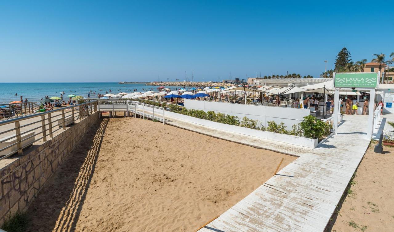 Archimede, Appartamento Con Vista In Centro A Marina Di Ragusa Eksteriør billede
