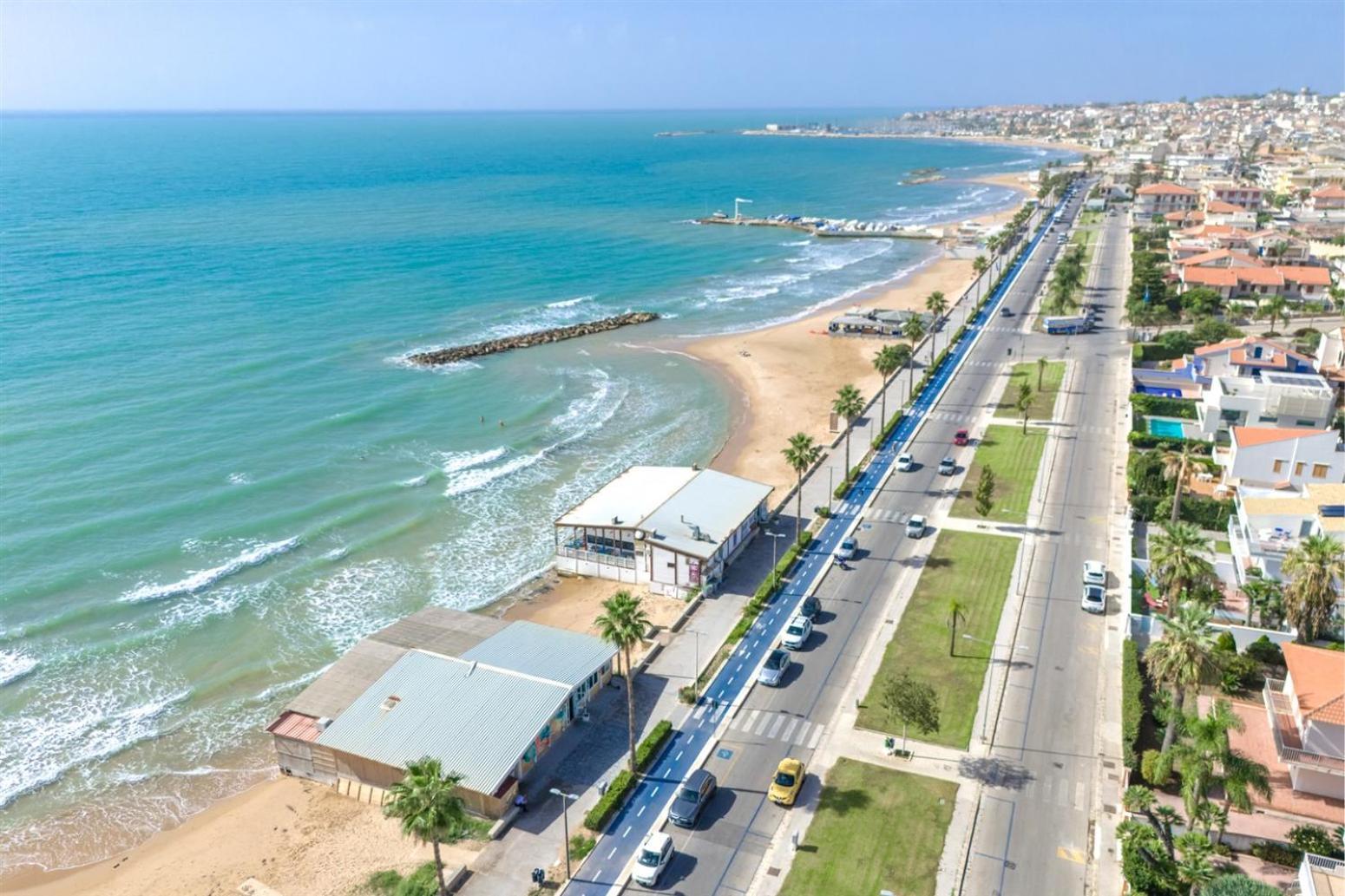 Archimede, Appartamento Con Vista In Centro A Marina Di Ragusa Eksteriør billede
